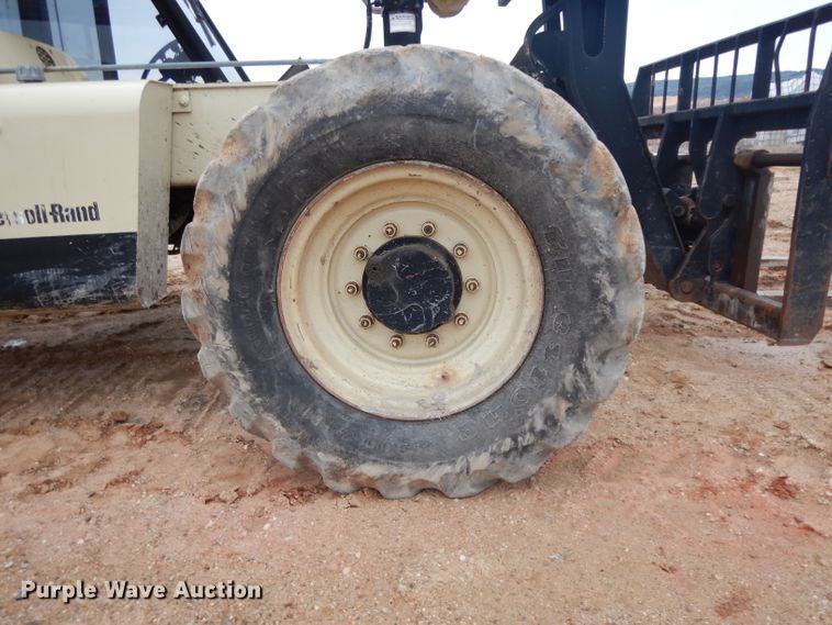 image for item DH2273 Ingersoll Rand VR843C telehandler