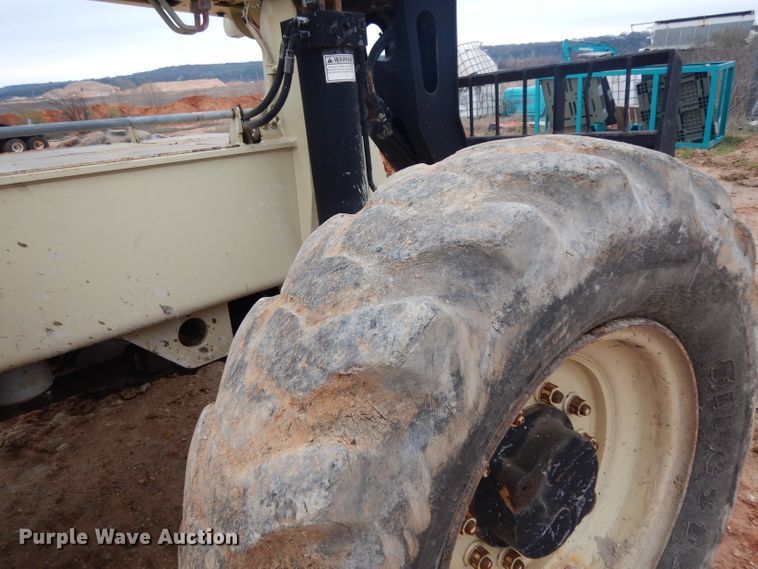 image for item DH2273 Ingersoll Rand VR843C telehandler