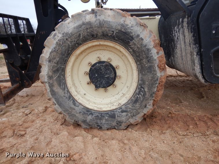 image for item DH2273 Ingersoll Rand VR843C telehandler