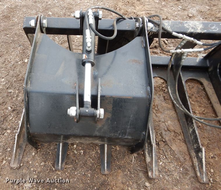 image for item DH3696 Brute 82"W skid steer grapple bucket