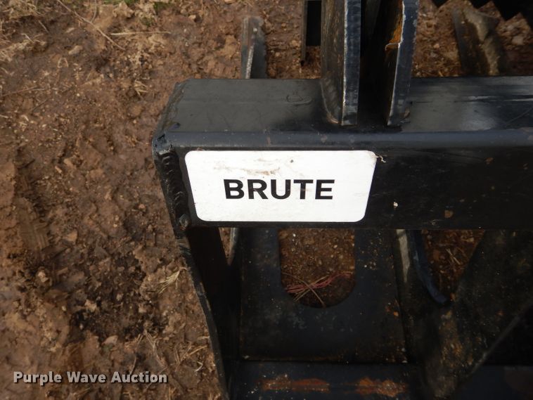 image for item DH3696 Brute 82"W skid steer grapple bucket