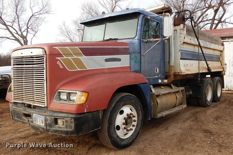 image for item DH3697 1990 Freightliner FLD dump truck