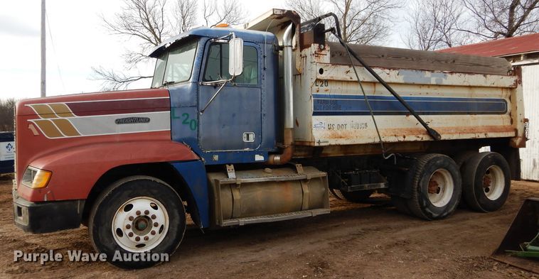 image for item DH3697 1990 Freightliner FLD dump truck