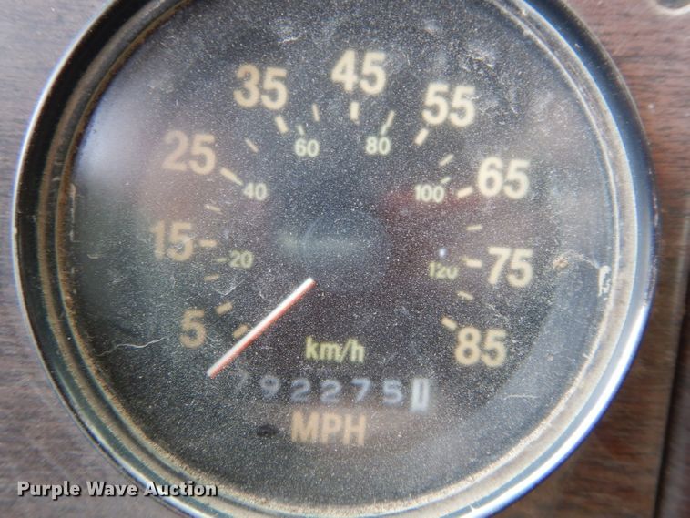 image for item DH3697 1990 Freightliner FLD dump truck