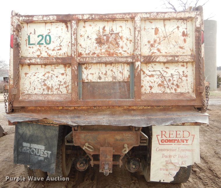 image for item DH3697 1990 Freightliner FLD dump truck