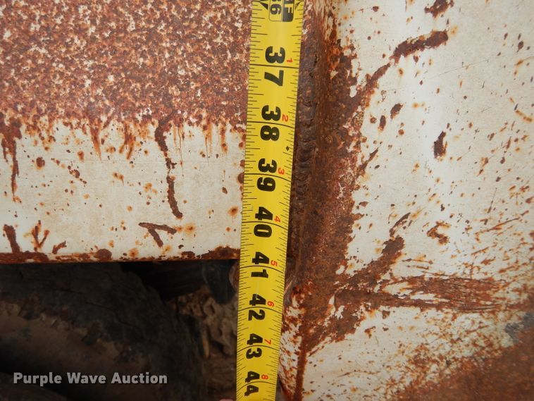 image for item DH3697 1990 Freightliner FLD dump truck