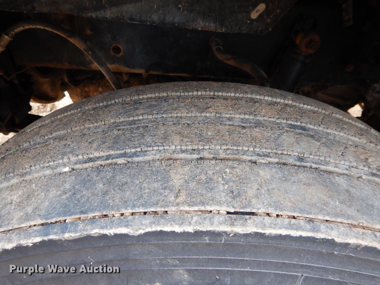 image for item DH3697 1990 Freightliner FLD dump truck