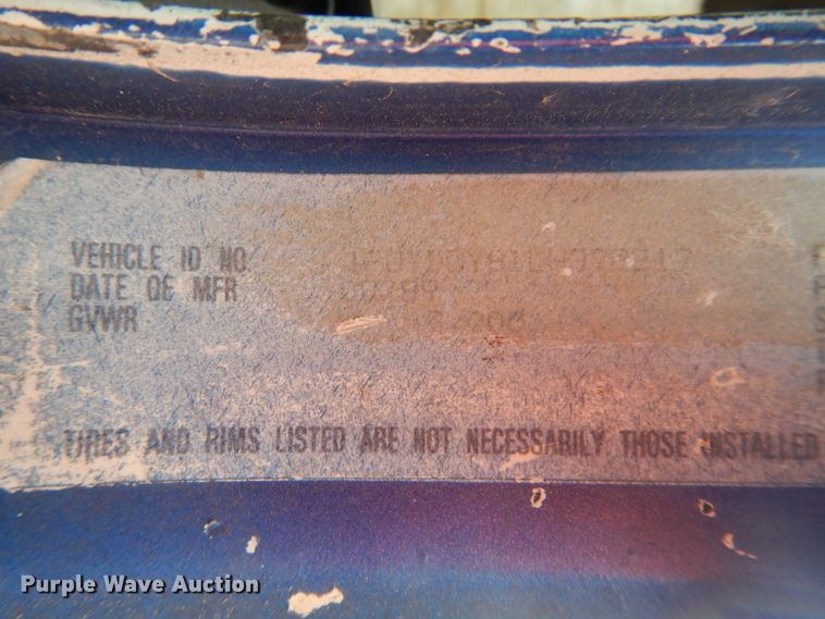 image for item DH3697 1990 Freightliner FLD dump truck