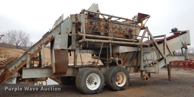 image for item DH4326 Cedarapids three deck wash plant