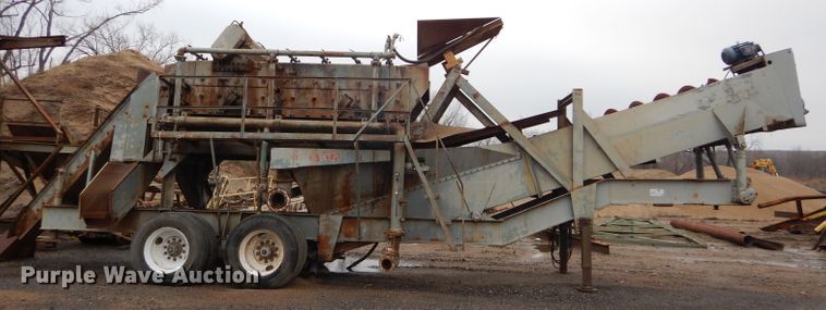 image for item DH4326 Cedarapids three deck wash plant