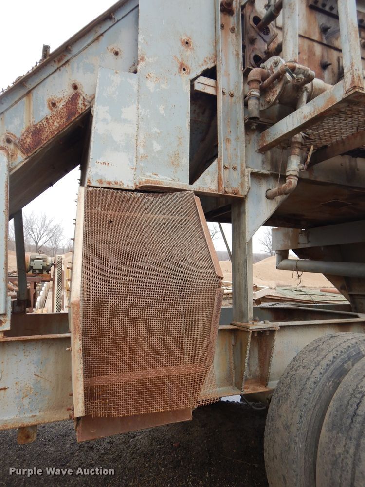 image for item DH4326 Cedarapids three deck wash plant