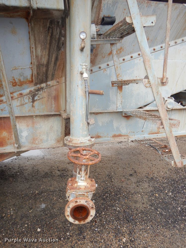 image for item DH4326 Cedarapids three deck wash plant