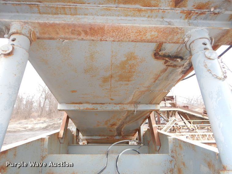 image for item DH4326 Cedarapids three deck wash plant