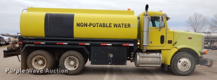 image for item DH4330 1991 Peterbilt 378 water truck
