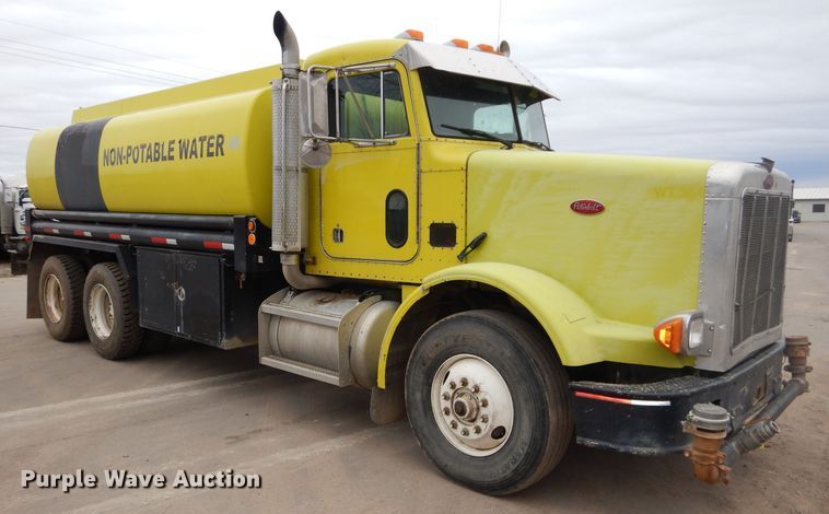 image for item DH4330 1991 Peterbilt 378 water truck