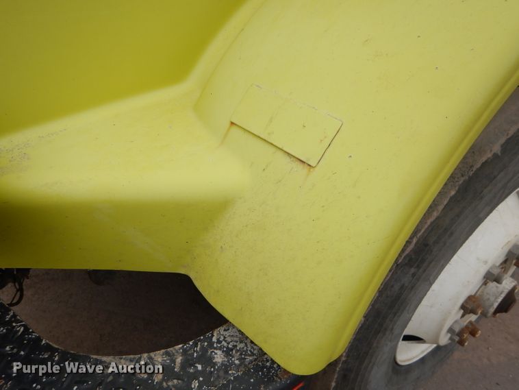 image for item DH4330 1991 Peterbilt 378 water truck