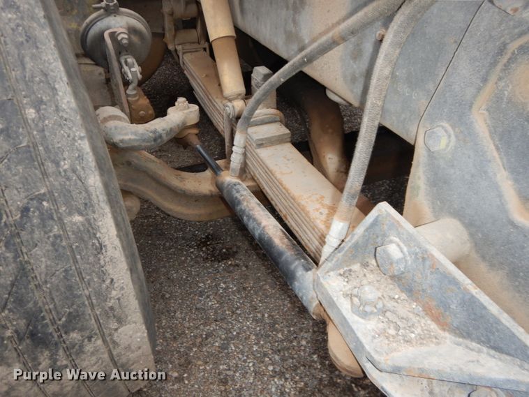 image for item DH4330 1991 Peterbilt 378 water truck