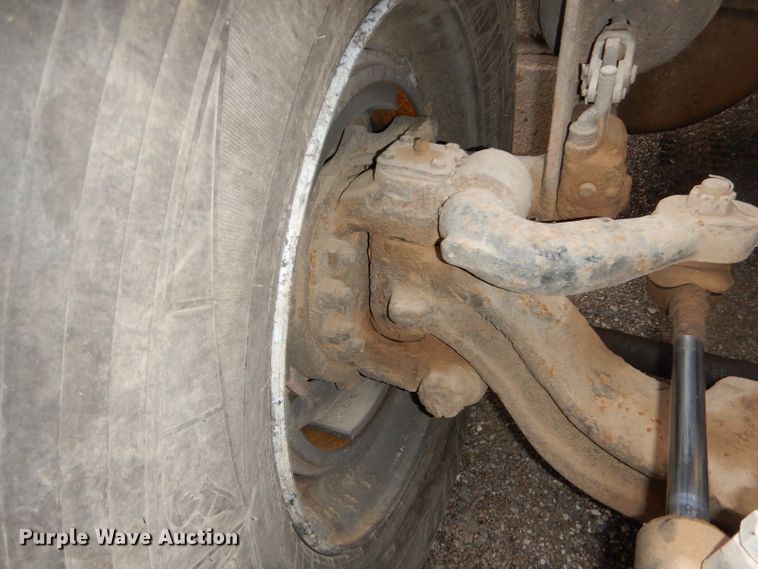 image for item DH4330 1991 Peterbilt 378 water truck