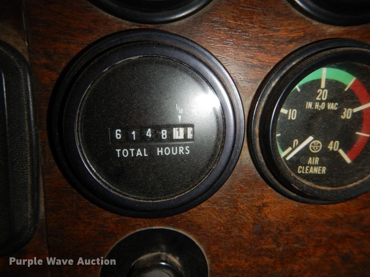 image for item DH4330 1991 Peterbilt 378 water truck