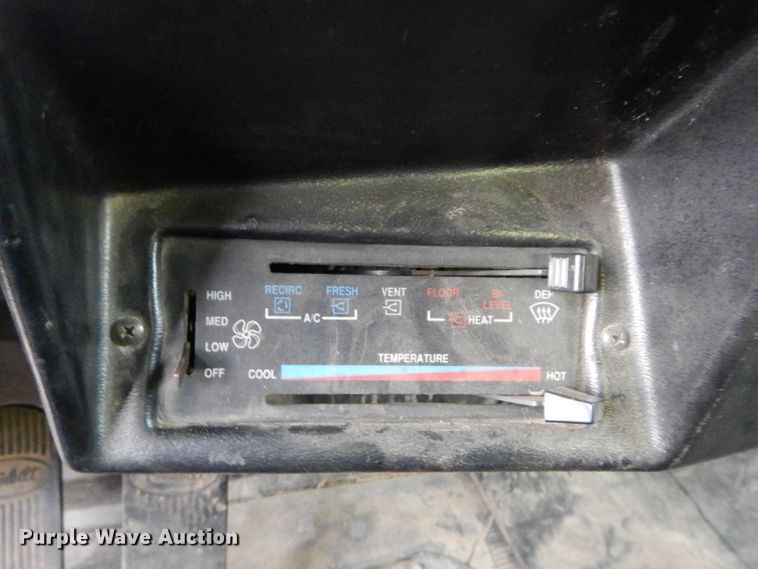 image for item DH4330 1991 Peterbilt 378 water truck