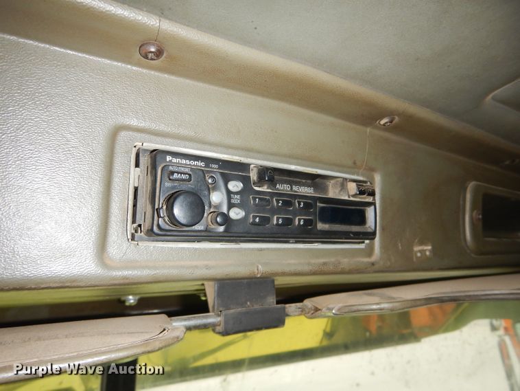 image for item DH4330 1991 Peterbilt 378 water truck