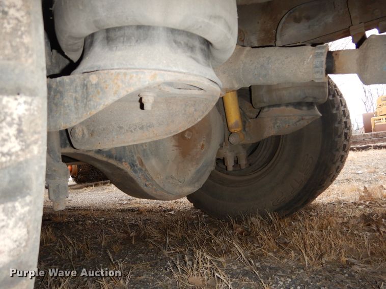 image for item DH4330 1991 Peterbilt 378 water truck