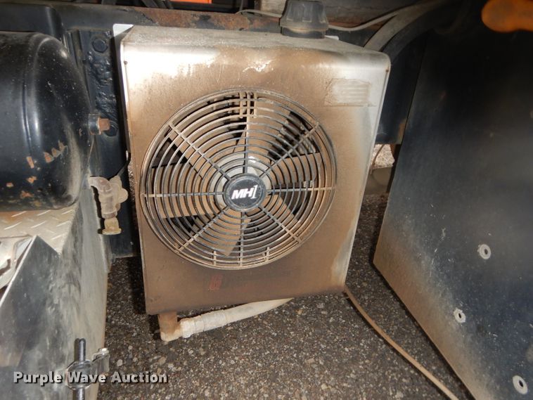 image for item DH4330 1991 Peterbilt 378 water truck