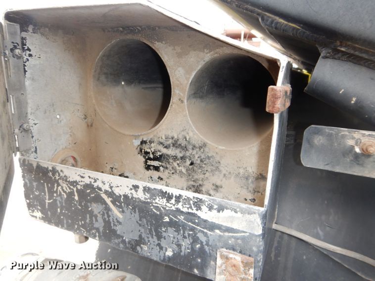 image for item DH4330 1991 Peterbilt 378 water truck