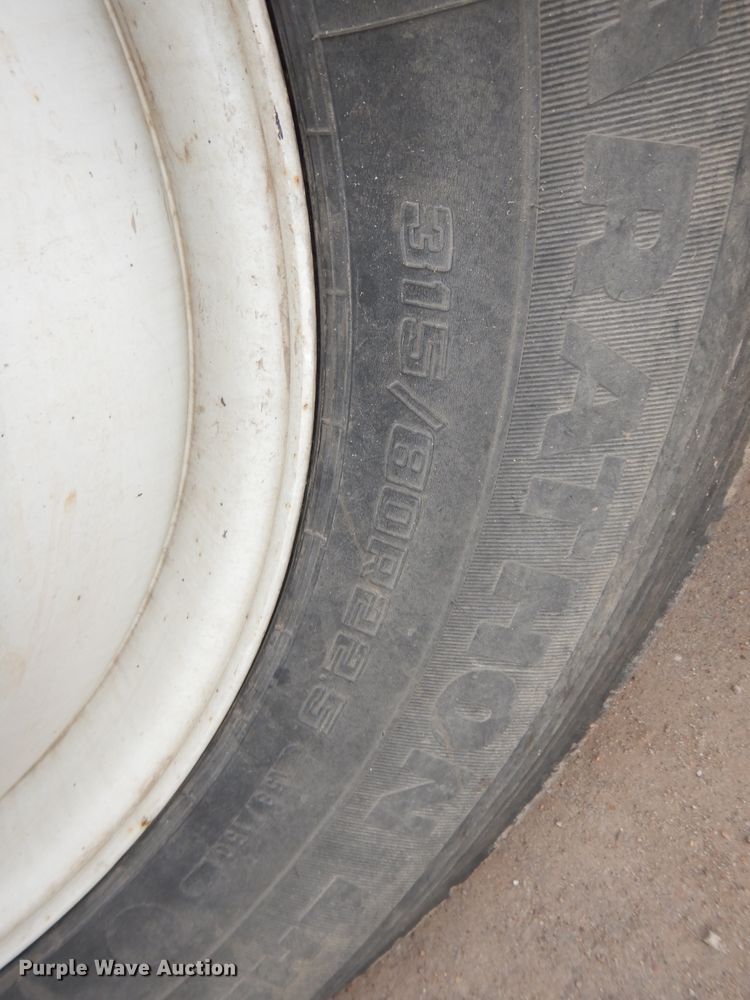 image for item DH4330 1991 Peterbilt 378 water truck