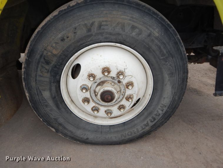 image for item DH4330 1991 Peterbilt 378 water truck