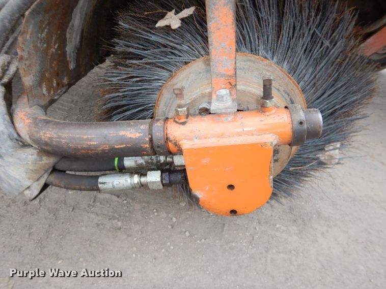 image for item DH4331 Broce RJT350 broom