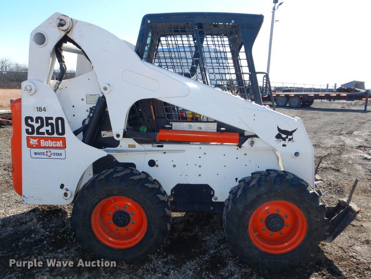 image for item DH4340 2008 Bobcat S250 skid steer