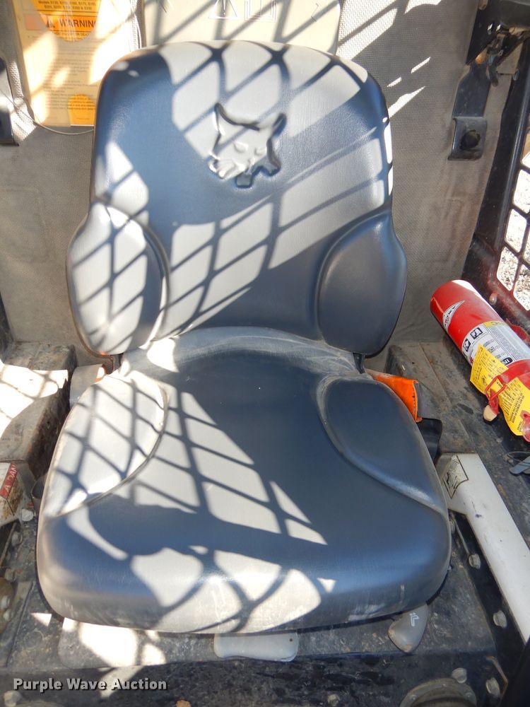 image for item DH4340 2008 Bobcat S250 skid steer