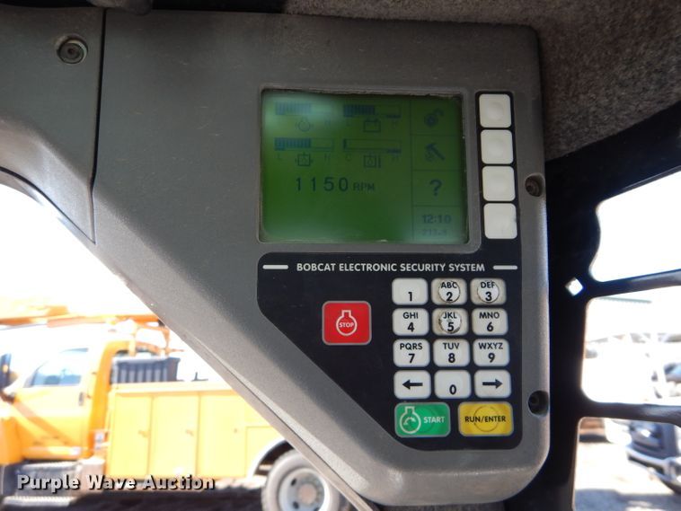 image for item DH4340 2008 Bobcat S250 skid steer