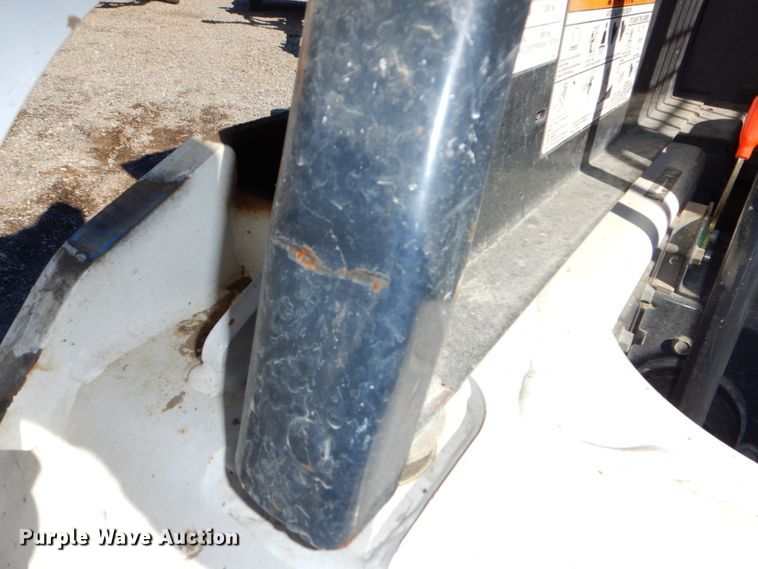 image for item DH4340 2008 Bobcat S250 skid steer