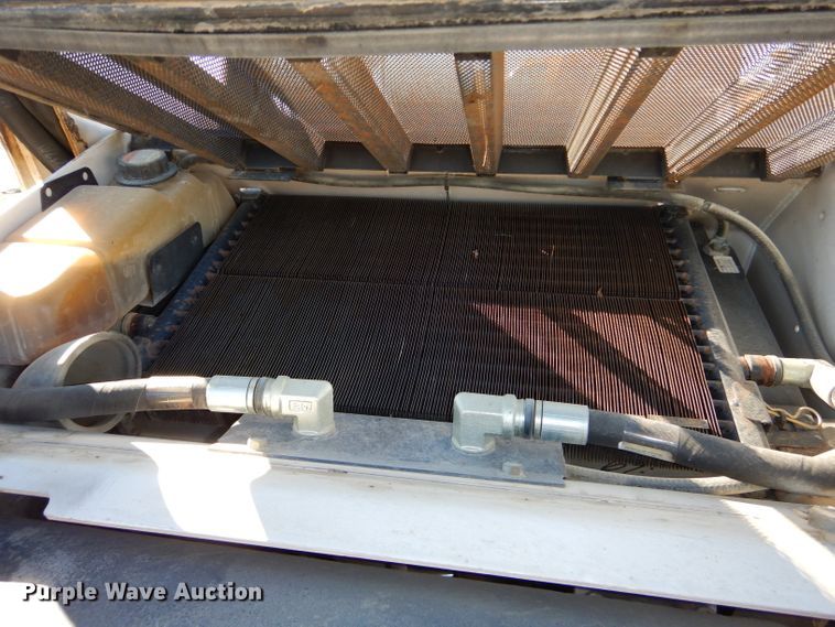 image for item DH4340 2008 Bobcat S250 skid steer