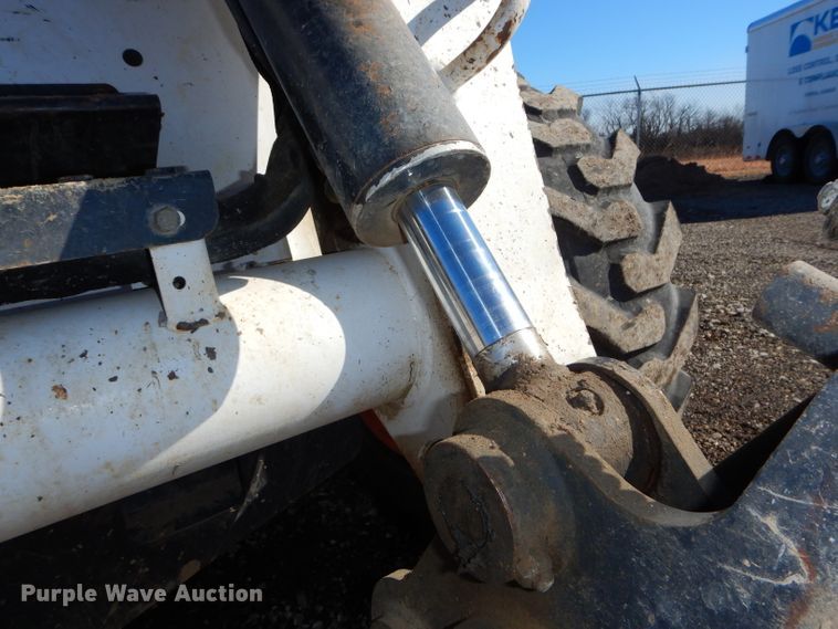 image for item DH4340 2008 Bobcat S250 skid steer