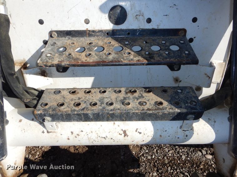 image for item DH4340 2008 Bobcat S250 skid steer