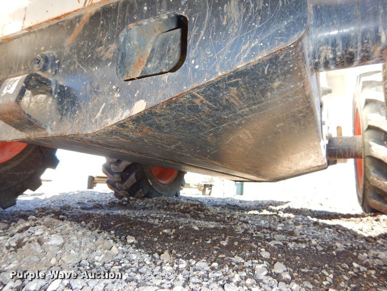 image for item DH4340 2008 Bobcat S250 skid steer