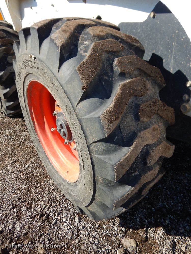 image for item DH4340 2008 Bobcat S250 skid steer