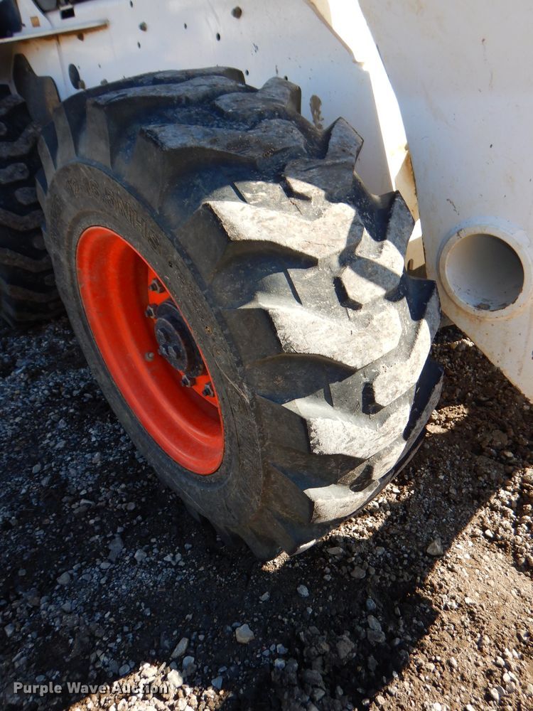 image for item DH4340 2008 Bobcat S250 skid steer