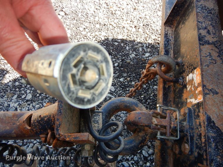 image for item DH4343 2004 Vermeer BC1400XL wood chipper