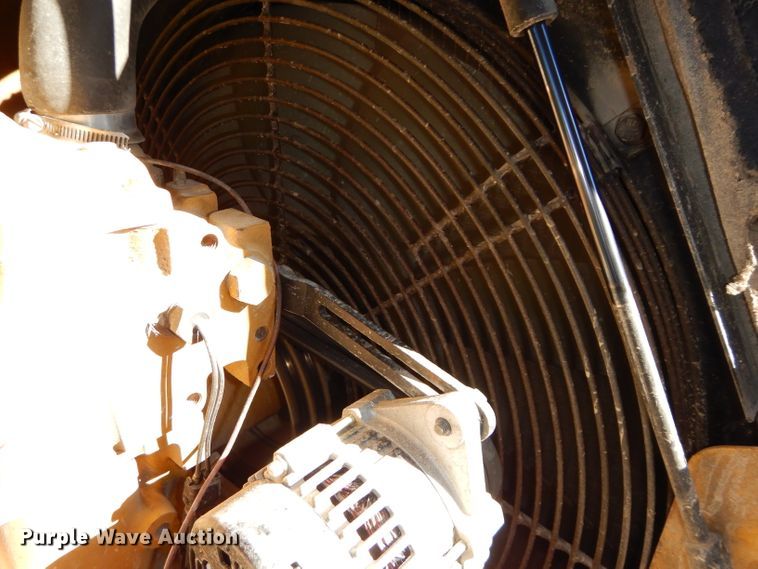 image for item DH4343 2004 Vermeer BC1400XL wood chipper