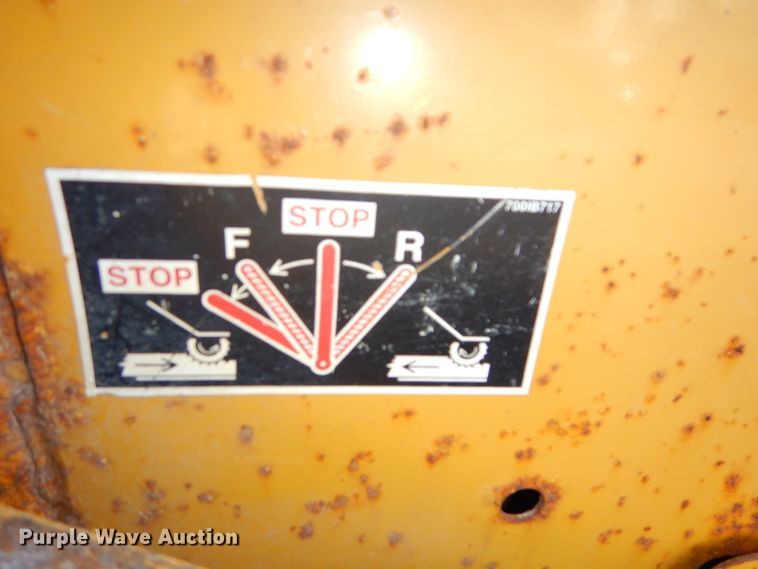 image for item DH4343 2004 Vermeer BC1400XL wood chipper