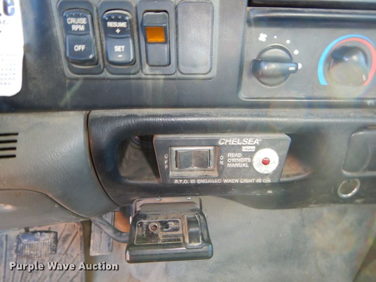 image for item DH4344 2006 Ford F750 Super Duty forestry bucket truck