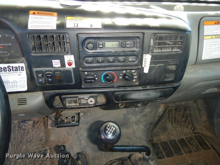 image for item DH4344 2006 Ford F750 Super Duty forestry bucket truck