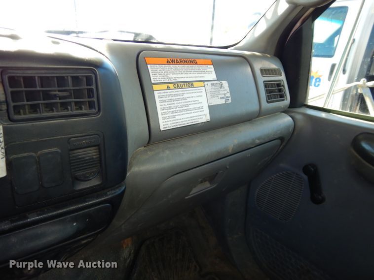 image for item DH4344 2006 Ford F750 Super Duty forestry bucket truck