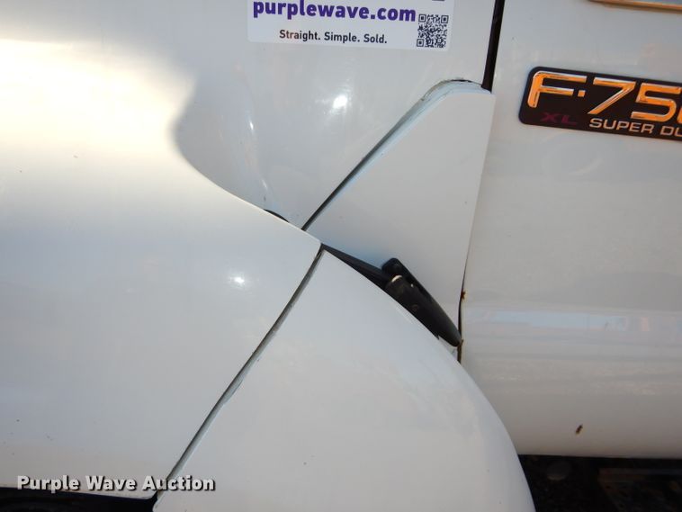 image for item DH4344 2006 Ford F750 Super Duty forestry bucket truck