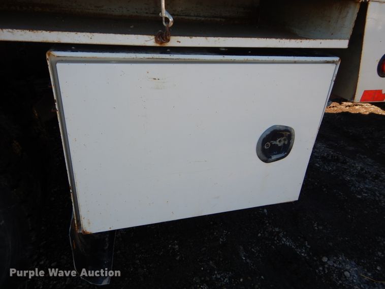 image for item DH4344 2006 Ford F750 Super Duty forestry bucket truck