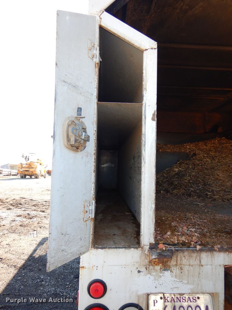 image for item DH4344 2006 Ford F750 Super Duty forestry bucket truck